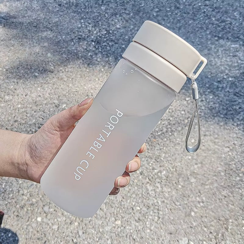 Botella Portátil Minimalista - Portable Cup